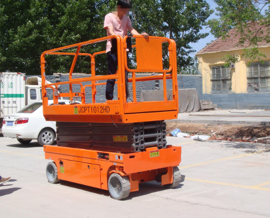 广丰移动式升降平台规格与使用规范