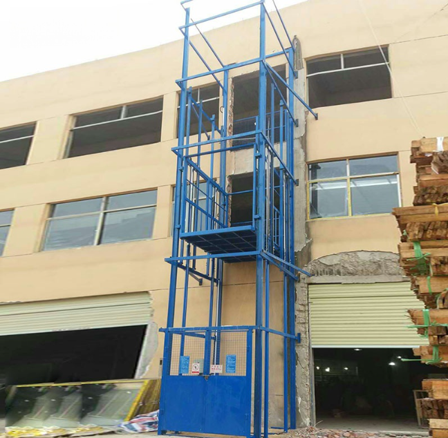 广丰建材厂室外物料提升